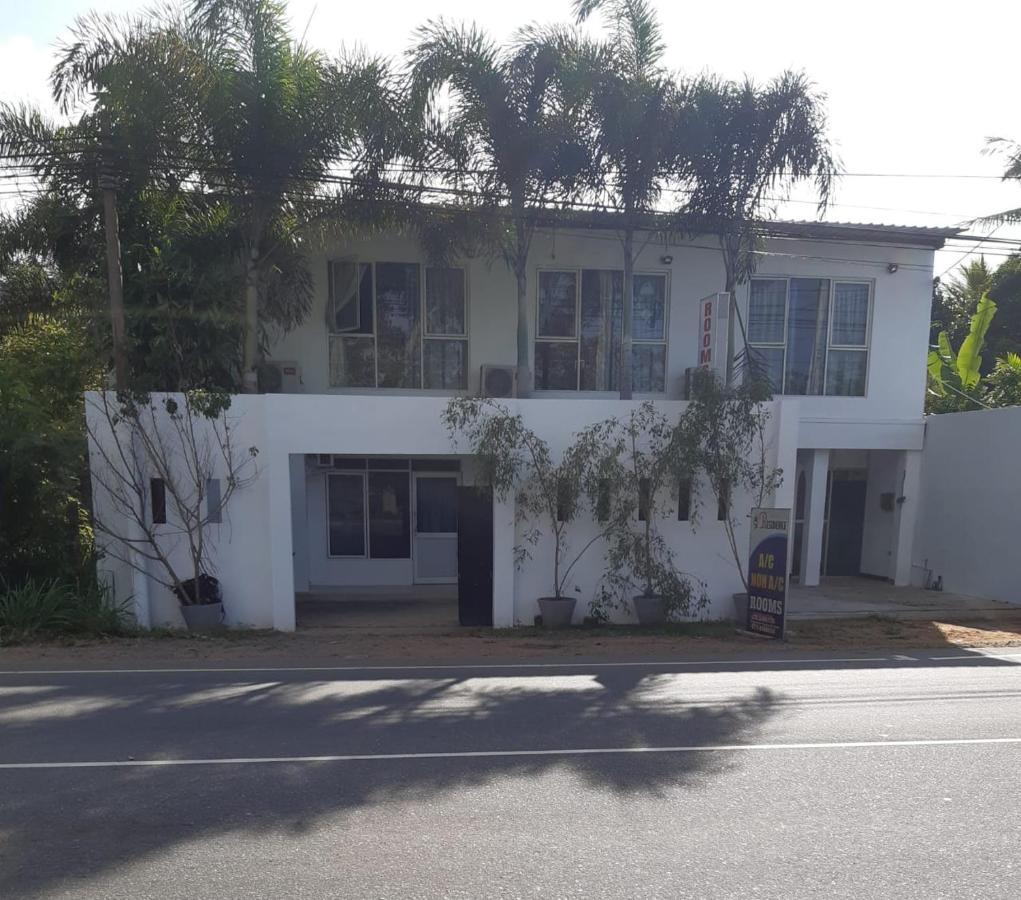 Saragama Holiday Resort Kurunegala Exterior foto